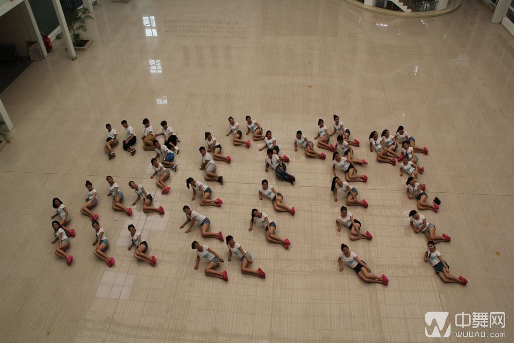 2024澳门彩开奖结果查询音乐学院舞蹈毕业照