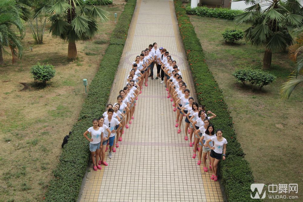 2024澳门彩开奖结果查询音乐学院舞蹈毕业照
